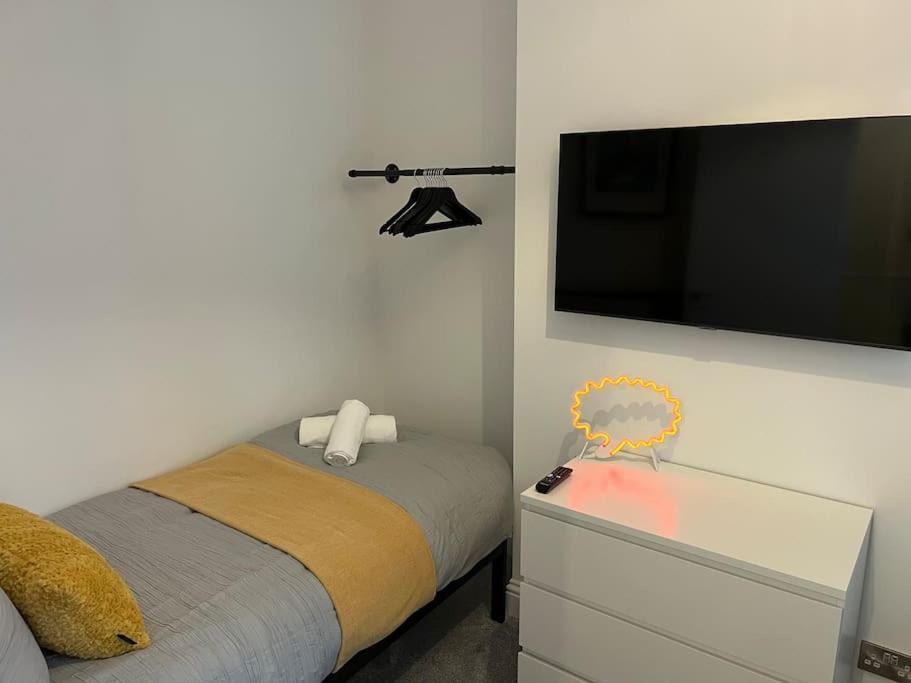 Сasa de vacaciones Brand New Stunning Family House Blackpool