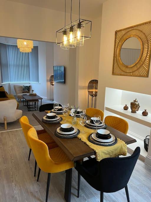 Brand New Stunning Family House