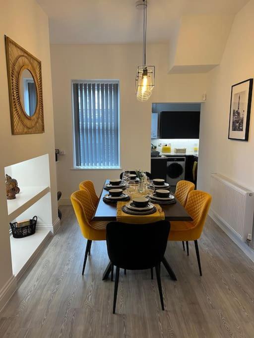 Brand New Stunning Family House *