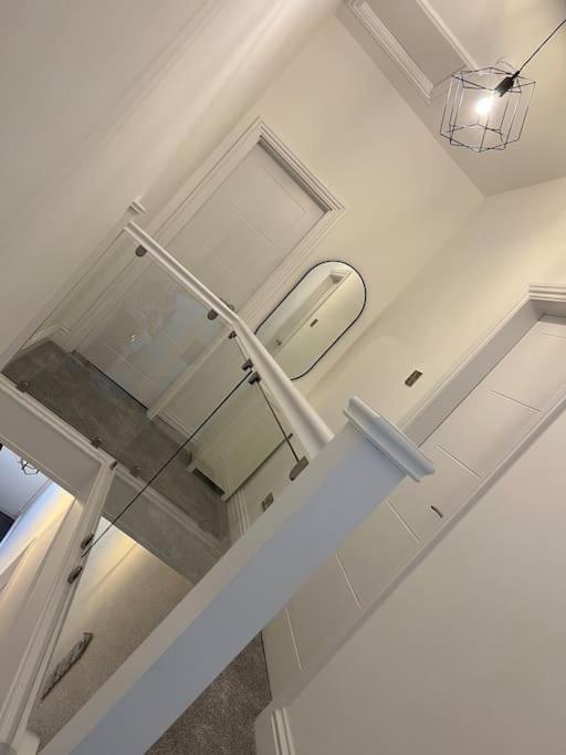 Brand New Stunning Family House *