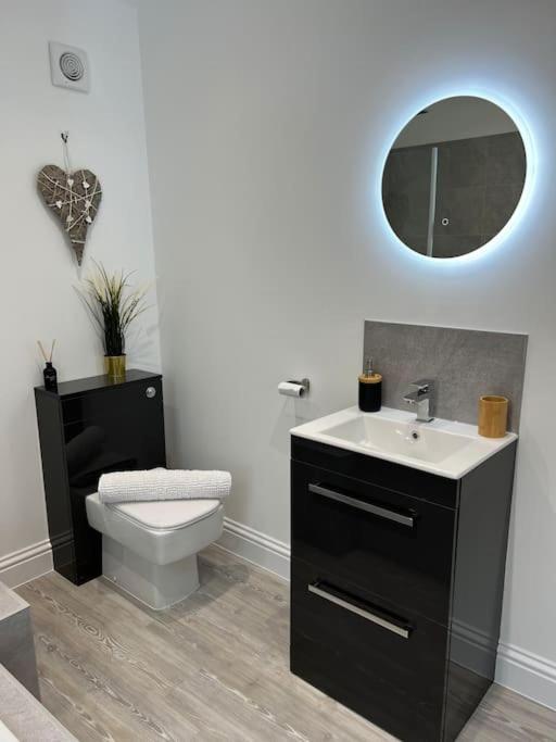 Holiday home Brand New Stunning Family House